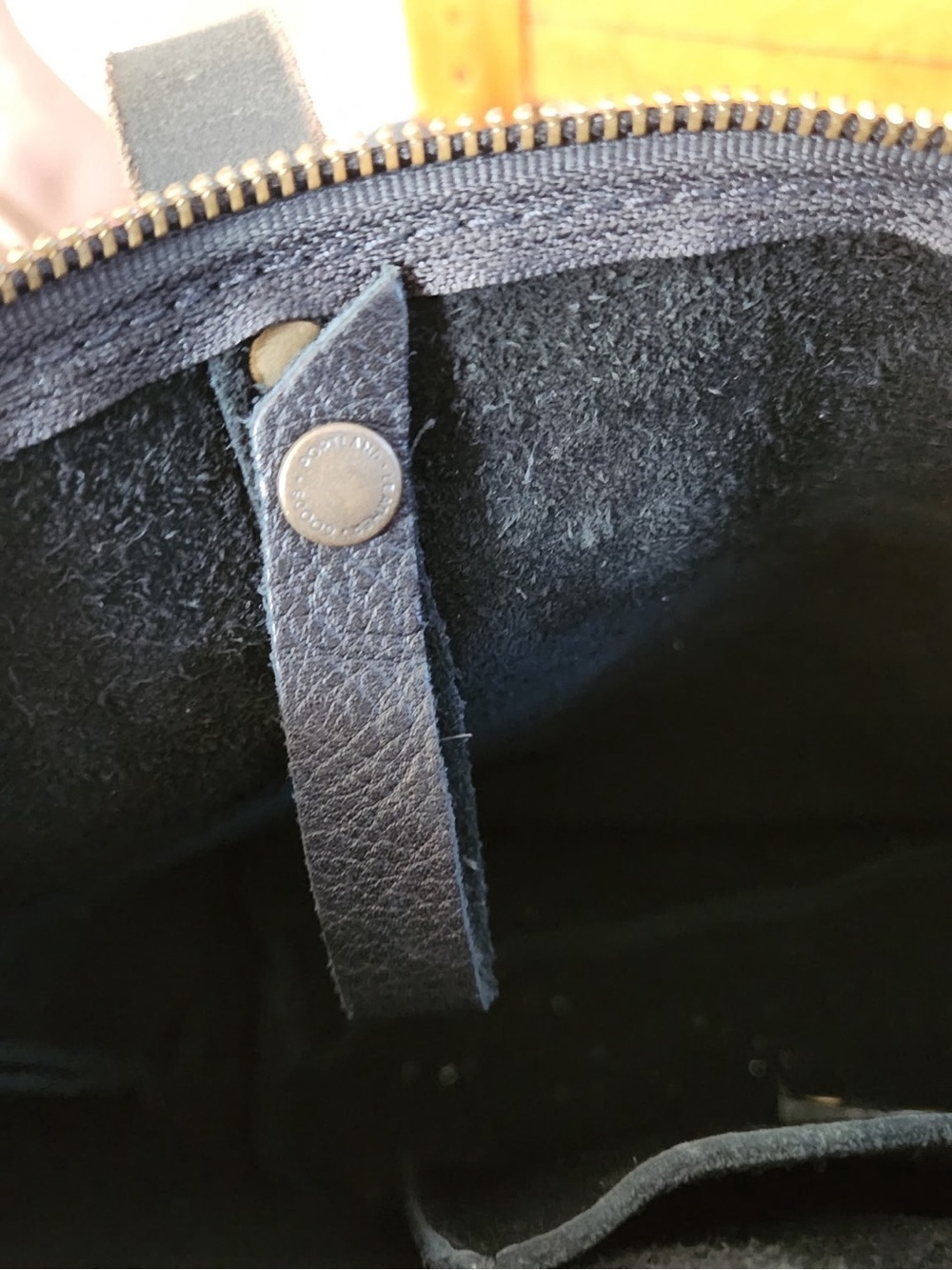 Portland Leather Goods Black Leather Tote Bag Zip Top - Picture 3 of 7